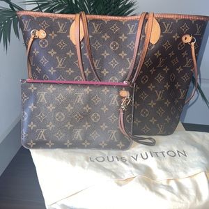 Louis Vuitton monogram canvas never full w/wristlet